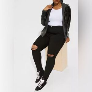 Torrid Black Sky High Skinny Premium Stretch High-Rise Jean Distressed N…